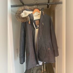 Roxy Charcoal Black Ski Jacket with Faux Fur Trim Hood Sherpa Lined Juniors M